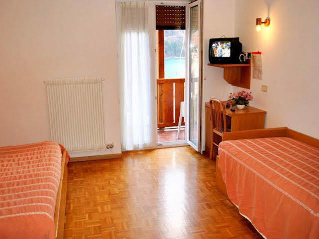 Hotel Zurigo Мольвено Экстерьер фото