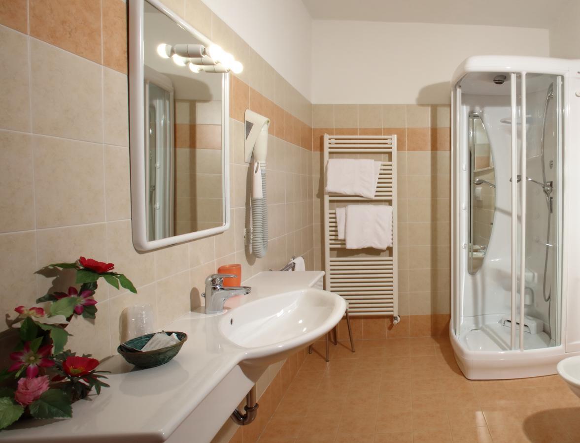 Hotel Zurigo Мольвено Экстерьер фото